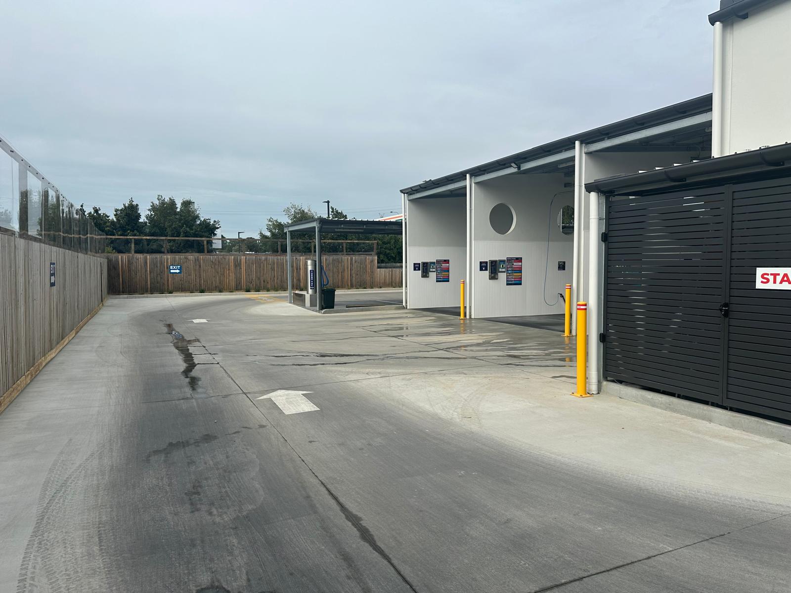 CarWash44-Laundromat atCaboolture (3)