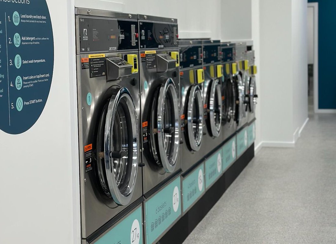 Spin-Sparkle-Laundromat (11)