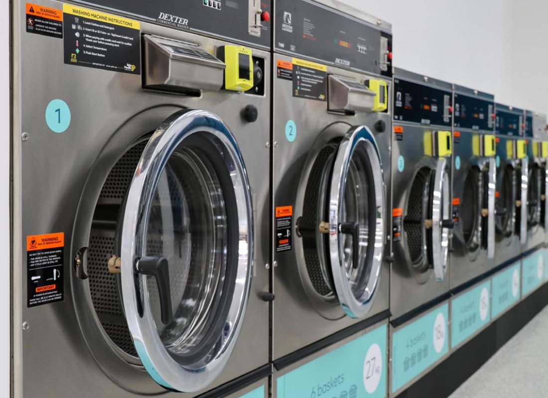 Spin-Sparkle-Laundromat (12)